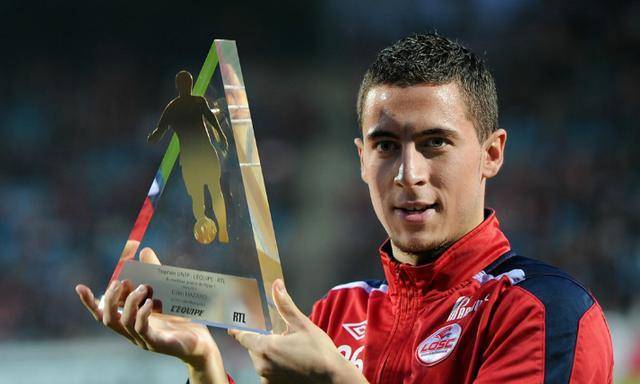 关于曼联力克阿森纳，阿扎尔乌龙送礼西甲的信息