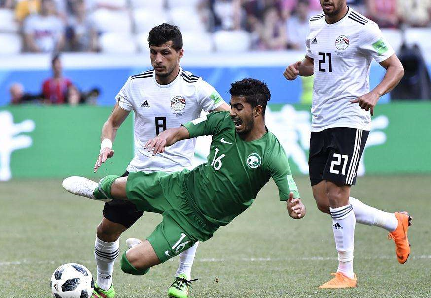 莱比锡轻取阿森纳，阿扎尔补时绝平世界杯